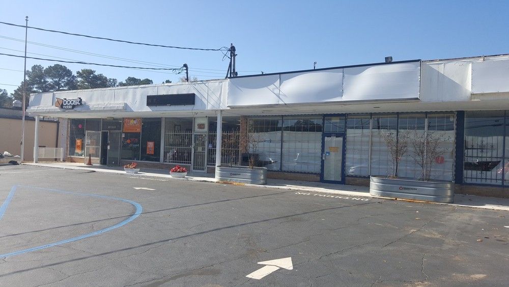 BACK ON THE MARKET | High Cap Rate | Atlanta MSA - Retail Strip Center: 1823 SW Delowe Drive, Atlanta, GA 30311